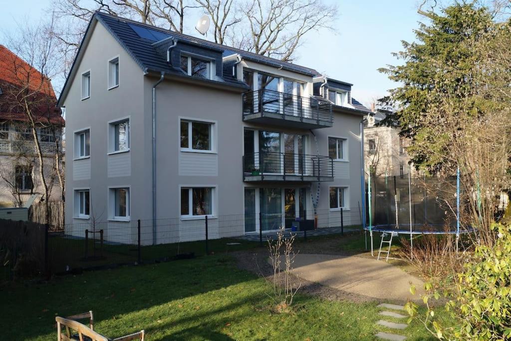 Stilvolle Wohnung In Elbnaehe Mit Balkon, Parkplatz Dresden Exterior foto
